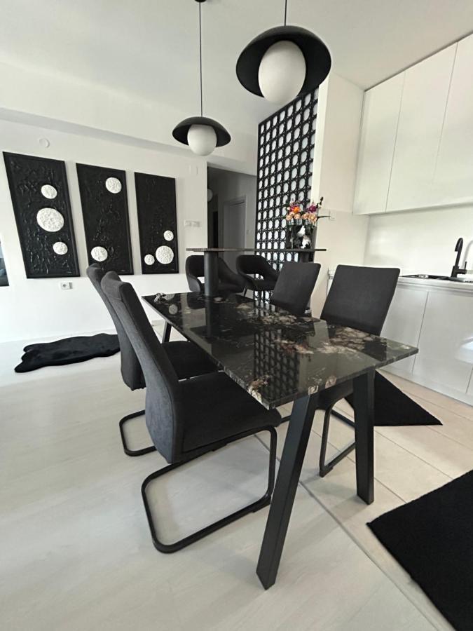 Sandev Apartments Black&White Štip Eksteriør bilde